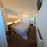 106 Maison De Charme Bed & Breakfast 4*