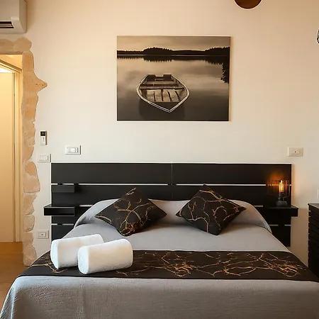 106 Maison De Charme Couette-café Mola di Bari