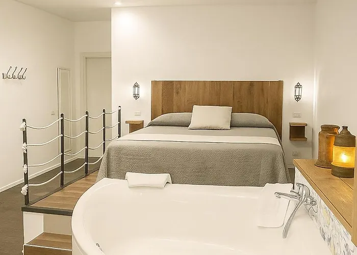 ベッド・アンド・ブレックファスト 106 Maison De Charme モーラ・ディ・バーリ