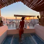 106 Maison De Charme 4*