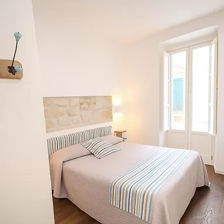 106 Maison De Charme Bed & Breakfast