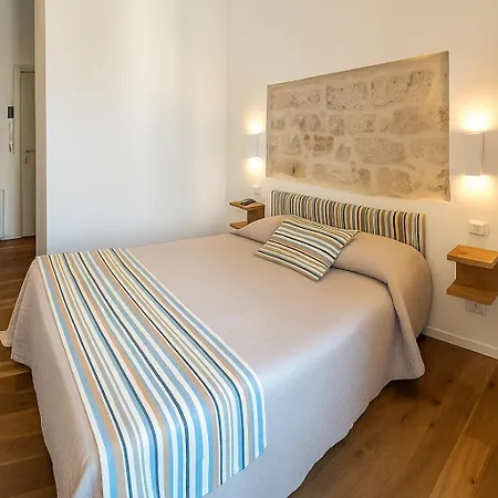 106 Maison De Charme Panzió Mola di Bari