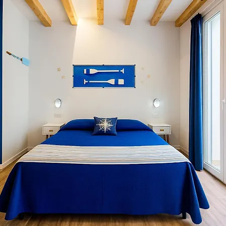 106 Maison De Charme Bed & Breakfast 4*