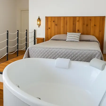 106 Maison De Charme 4*