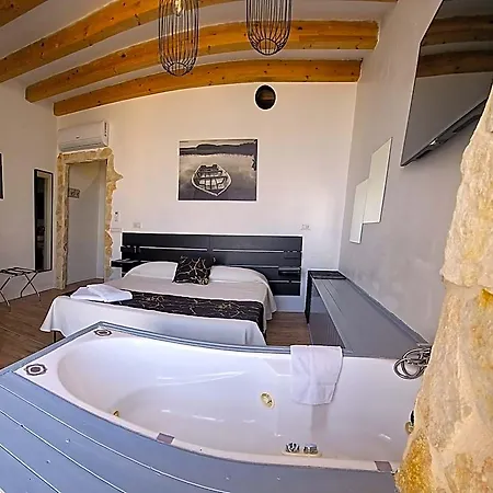 106 Maison De Charme 4* Mola di Bari