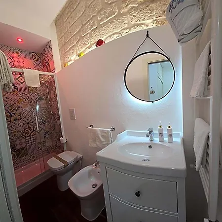 Bed & Breakfast 106 Maison De Charme Mola di Bari