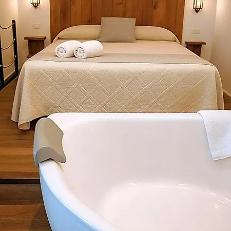 106 Maison De Charme 4* Mola di Bari