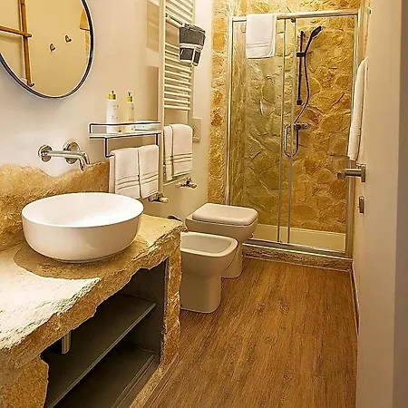 106 Maison De Charme Bed & Breakfast